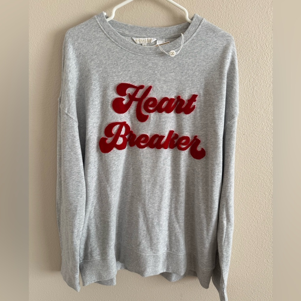 Shiraleaf NWT Gray‎ Heart Breaker Crewneck Sweatshirt size XL